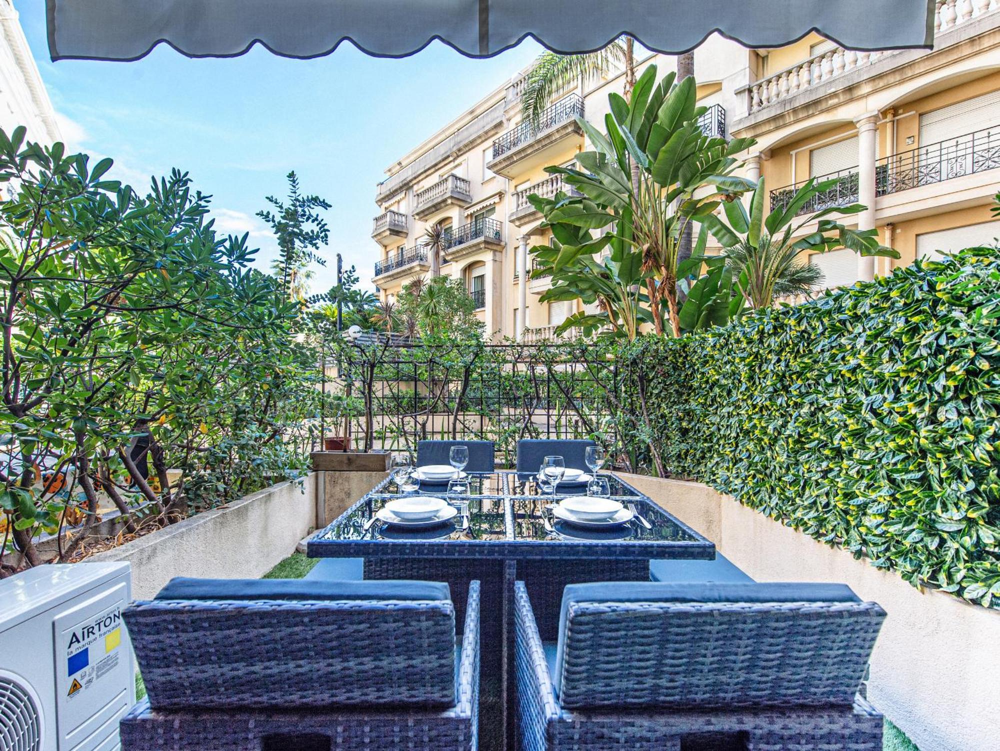 "Queen'S Garden" Centre, Terrasse, Renove, Calme Menton Bagian luar foto